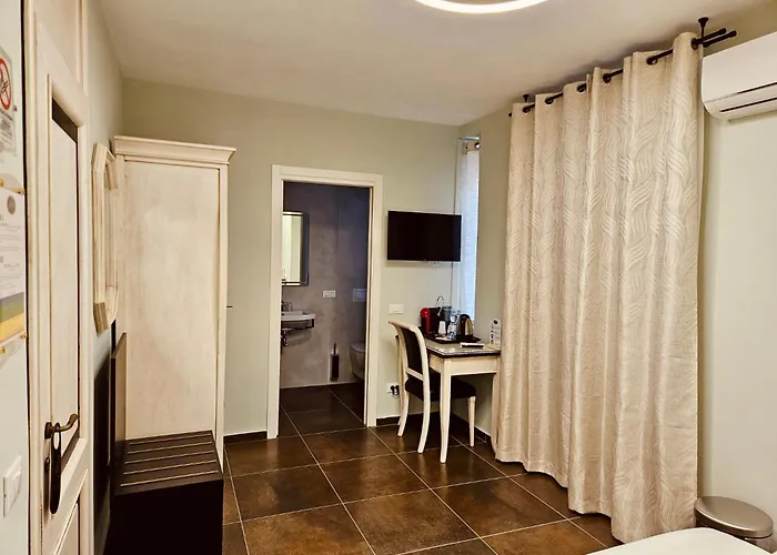 Ai Poeti Konukevi Brescia